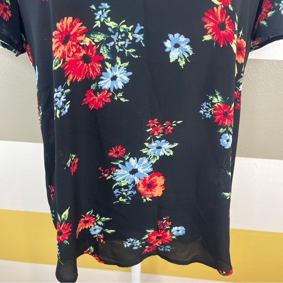 2/$25 Chelsea & Theodore Black Floral Business Casual Feminine Pretty Blouse L - Picture 7 of 12